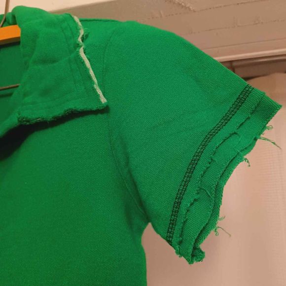 NWOT Women's Medium Green Polo - Picture 4 of 6